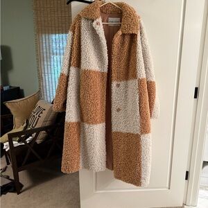Chic Two-Tone Sherpa Coat